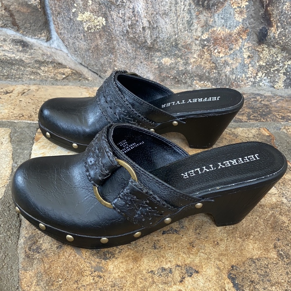 Jeffrey Tyler Clogs - Picture 3 of 10